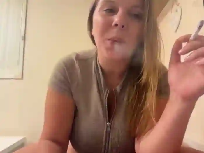 BustyMollyy