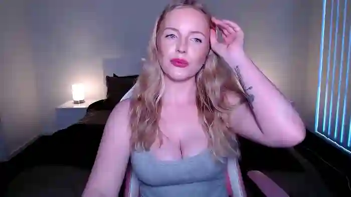 Vanessa19busty