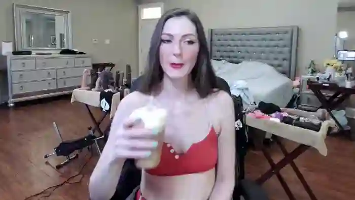 lucy_aura