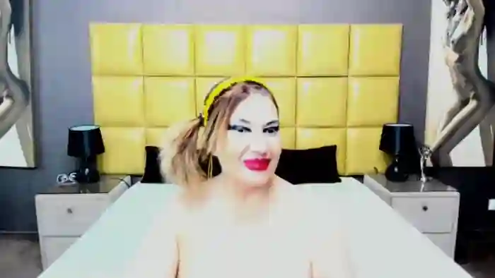KiraLeila