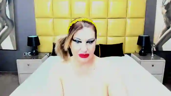 KiraLeila