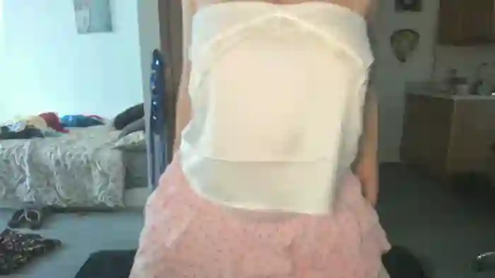 Hottyhousewife18