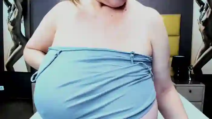 KiraLeila