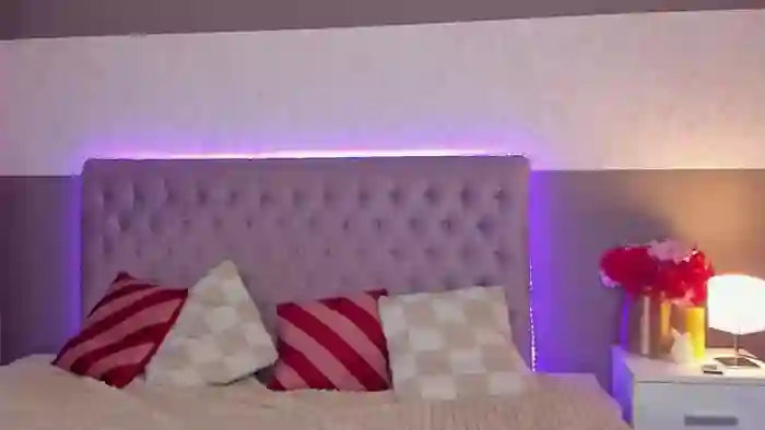 NikkiBustt