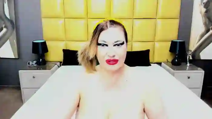 KiraLeila
