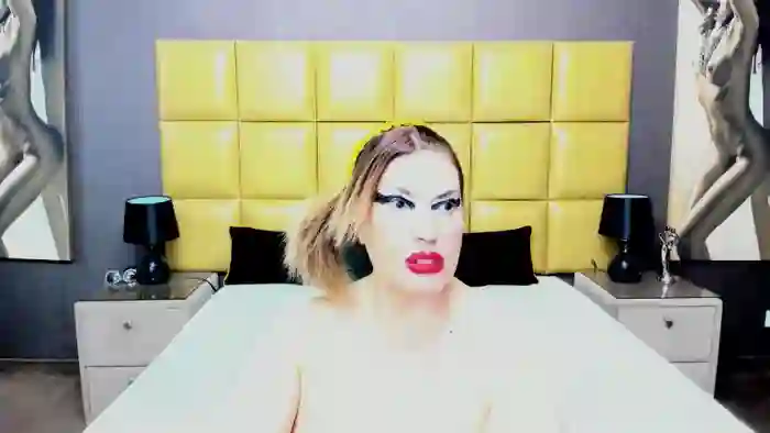 KiraLeila