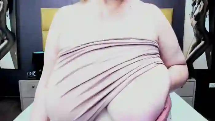KiraLeila