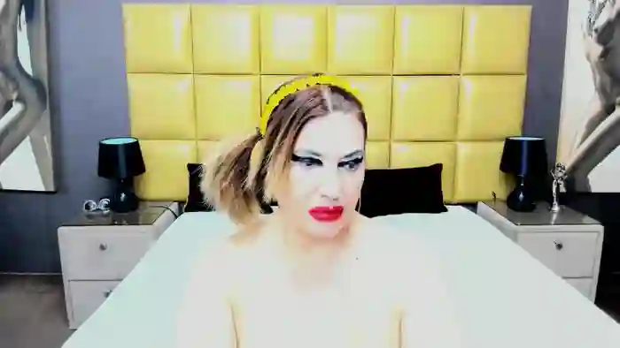 KiraLeila