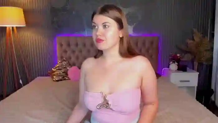 NikkiBustt
