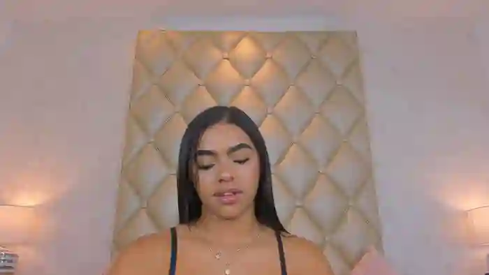 MiaaCaastro
