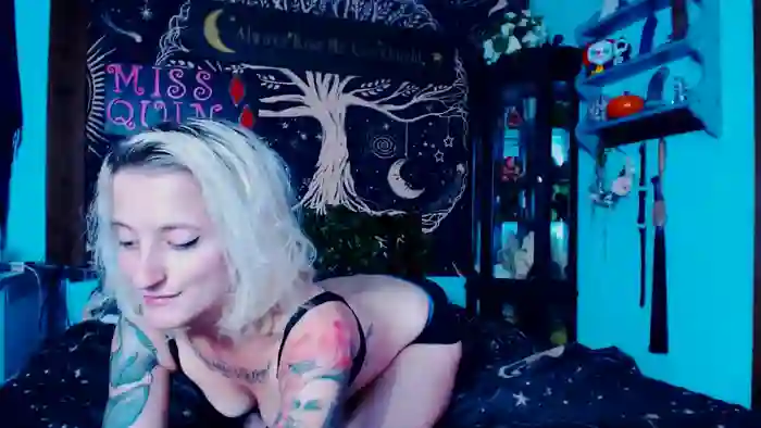 MissQuinCam