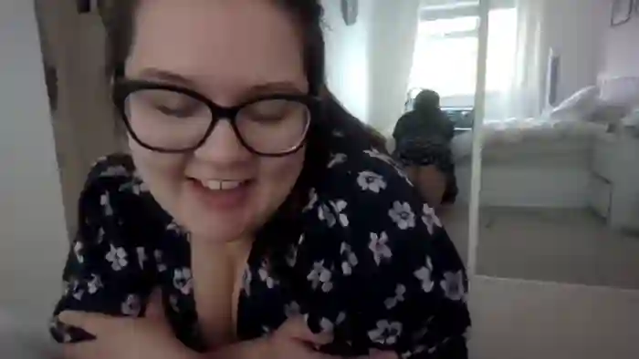 LadyRed_UK