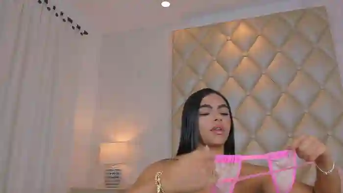 MiaaCaastro