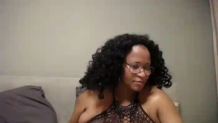 Busty_Pam