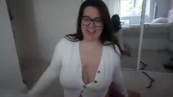 LadyRed_UK