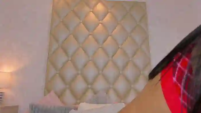 MiaaCaastro