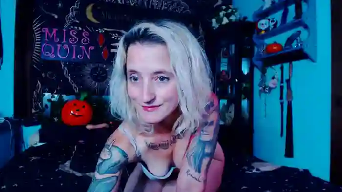 MissQuinCam
