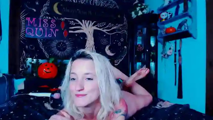 MissQuinCam