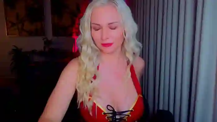 MsLindsayDevis