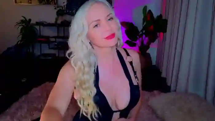 MsLindsayDevis