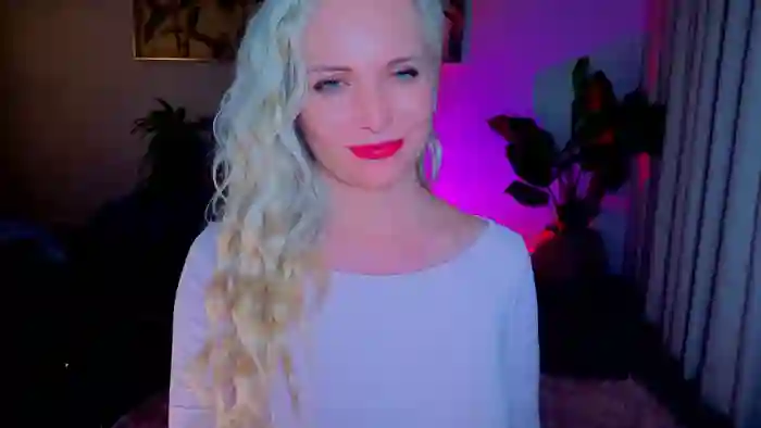 MsLindsayDevis