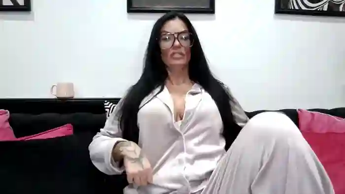 BellaVixen23