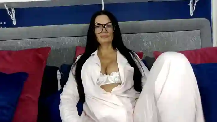 BellaVixen23