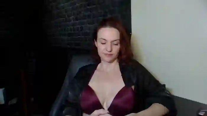MadelynMilfNextDoor