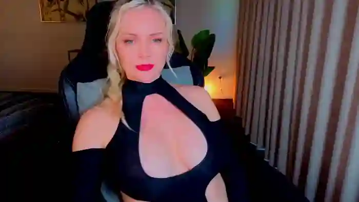 MsLindsayDevis