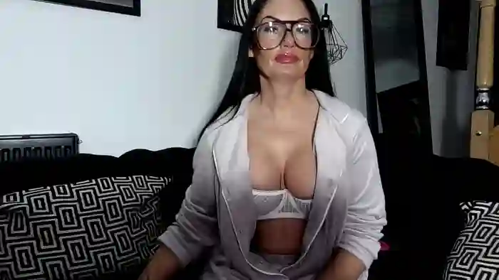 BellaVixen23