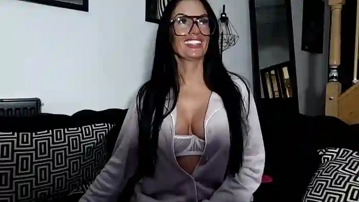 BellaVixen23