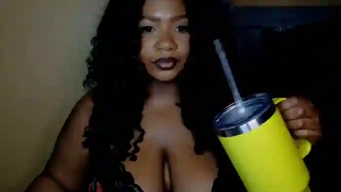 AlexisBanks143