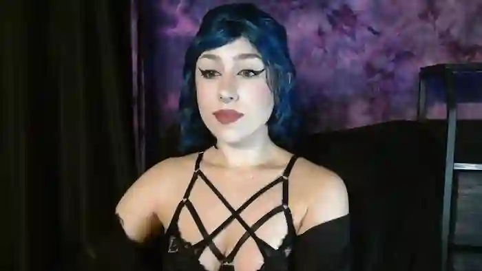 MissVikkiBlue