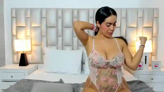 paola_katy_dicks