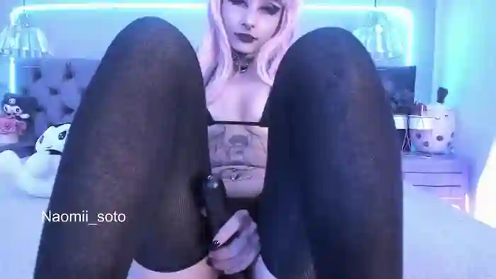 Naomii_Soto