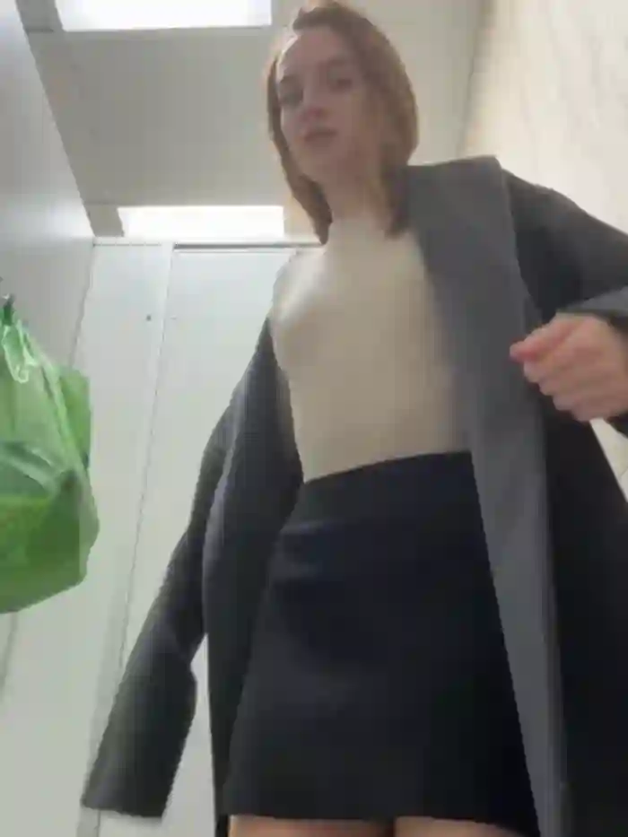 -AngelAri-