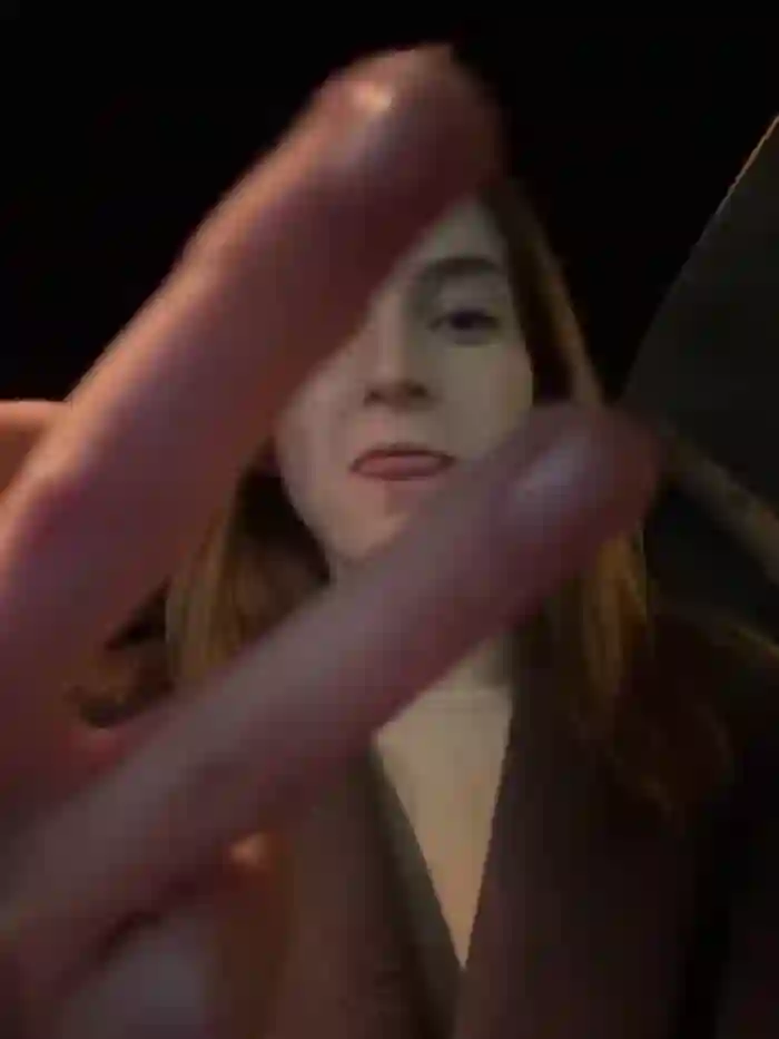 -AngelAri-