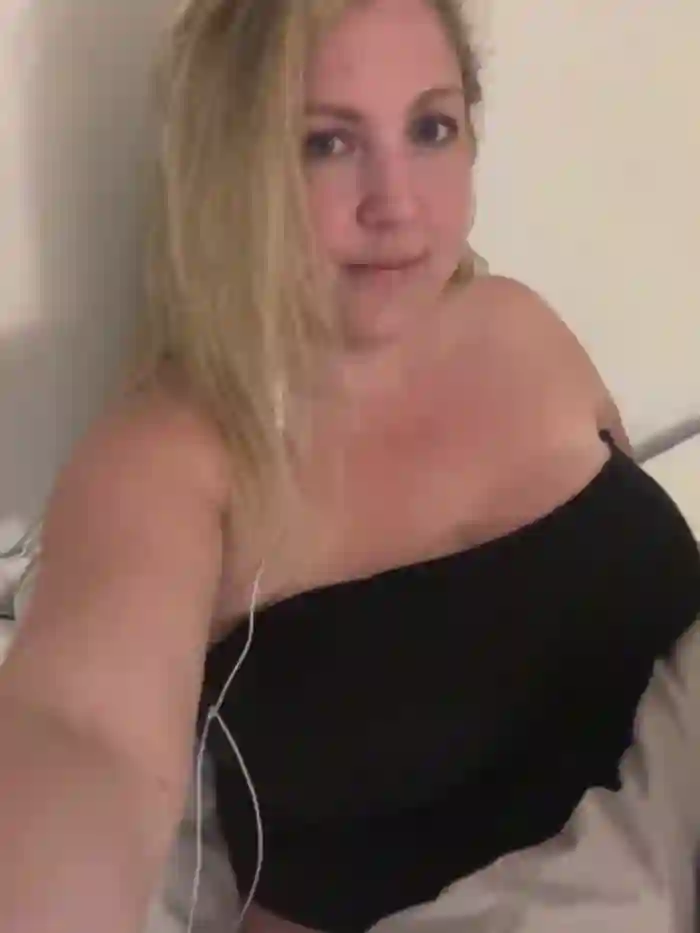 Anna_Alexa