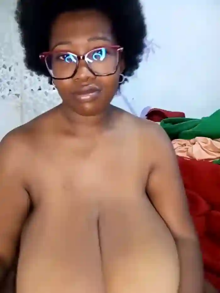 Daniboobs24