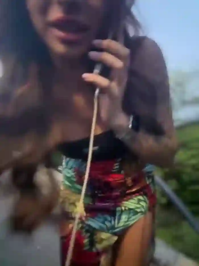 LaraVegas_