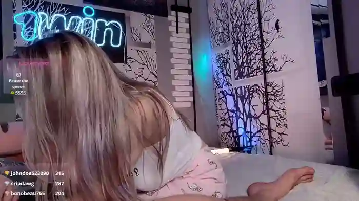 niki7377