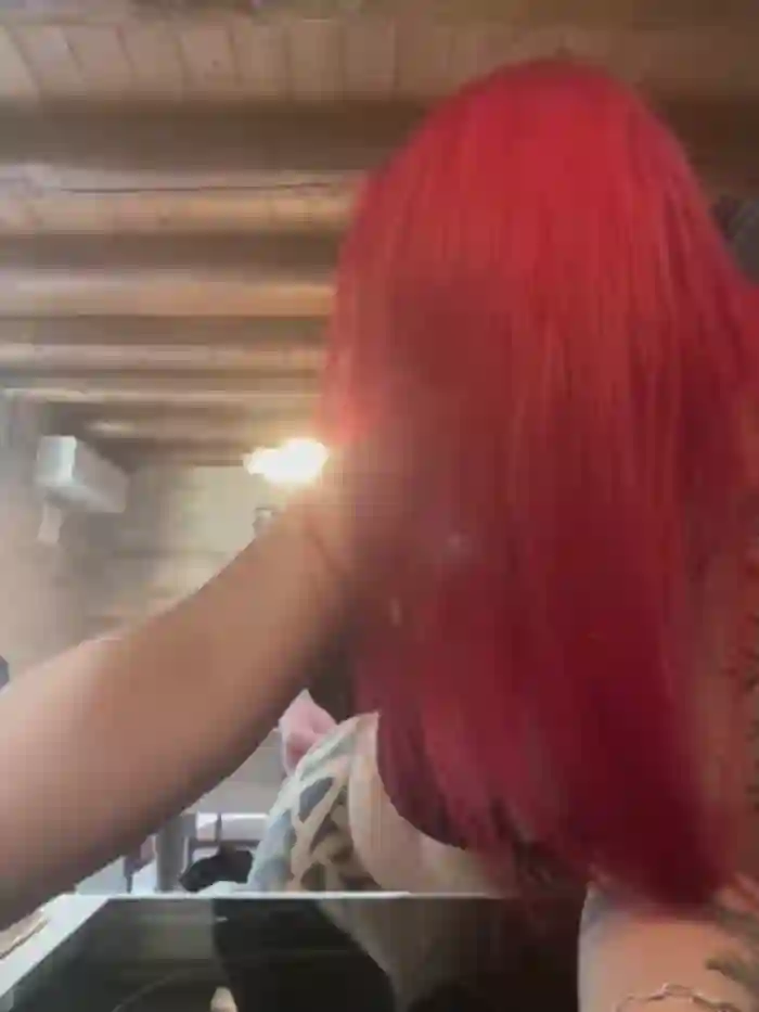 Dollyred
