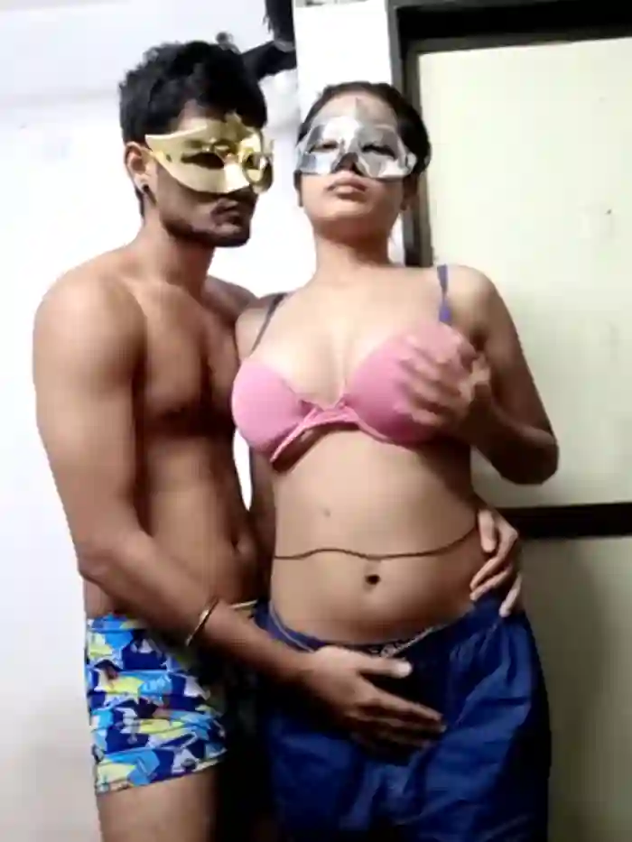 Strip_couple_love