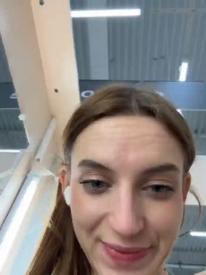 -AngelAri-