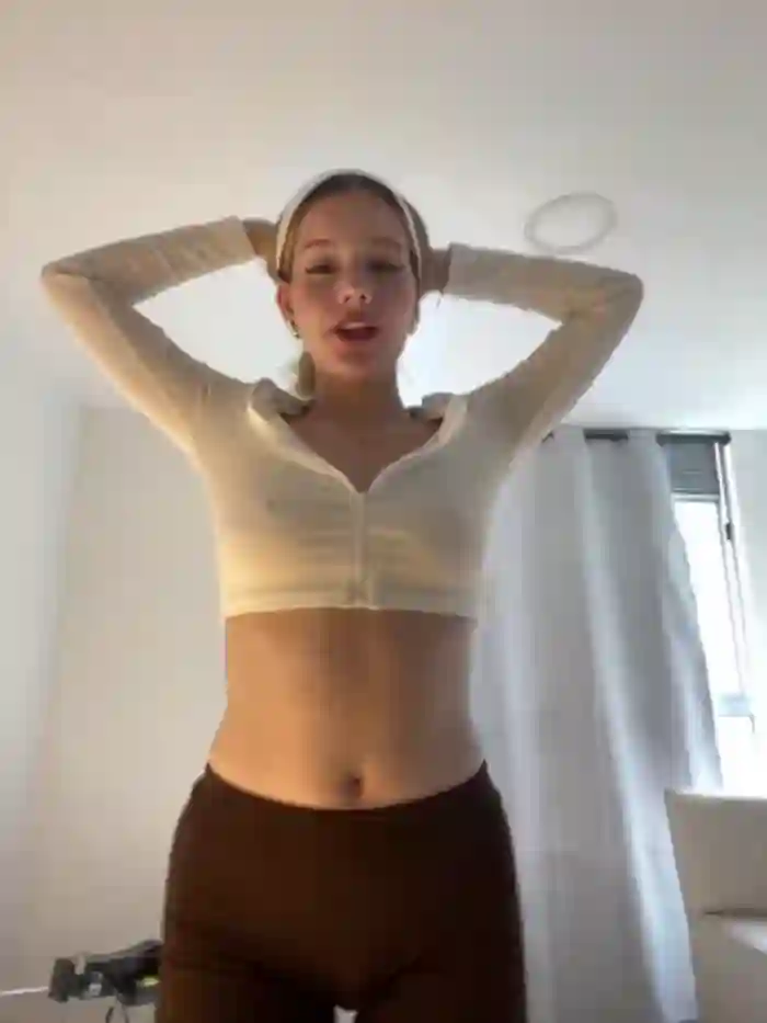 NicoleCut
