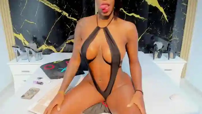 NahomyOwen