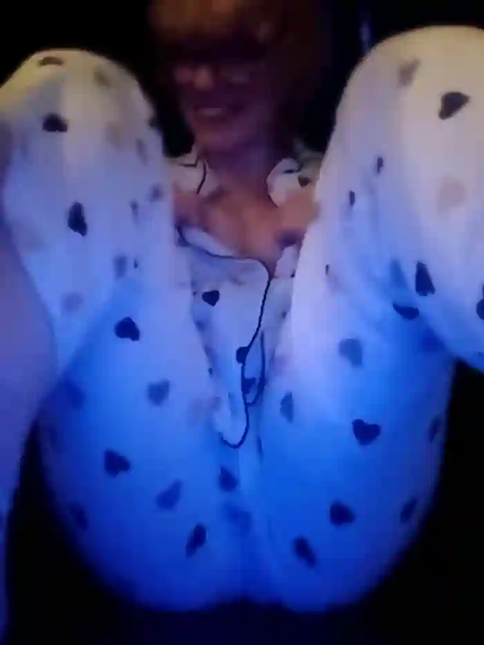 mcjbgfhjghiiiiujfyf