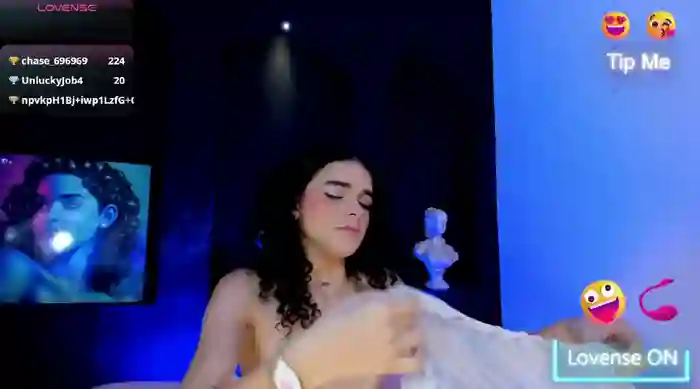 Kylie_Cross