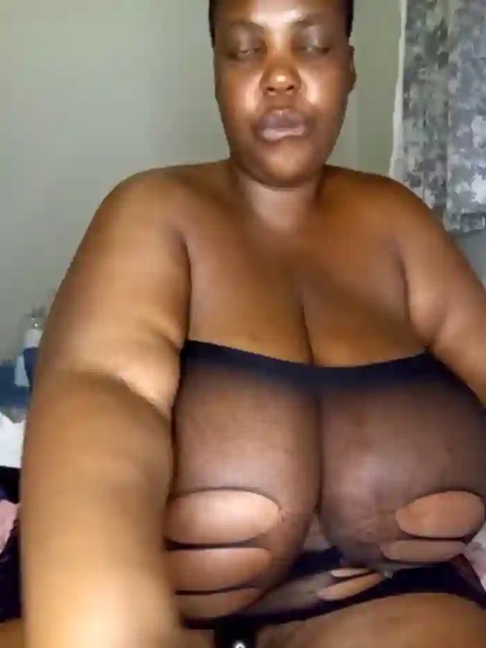 LUSTFULBOOBSS