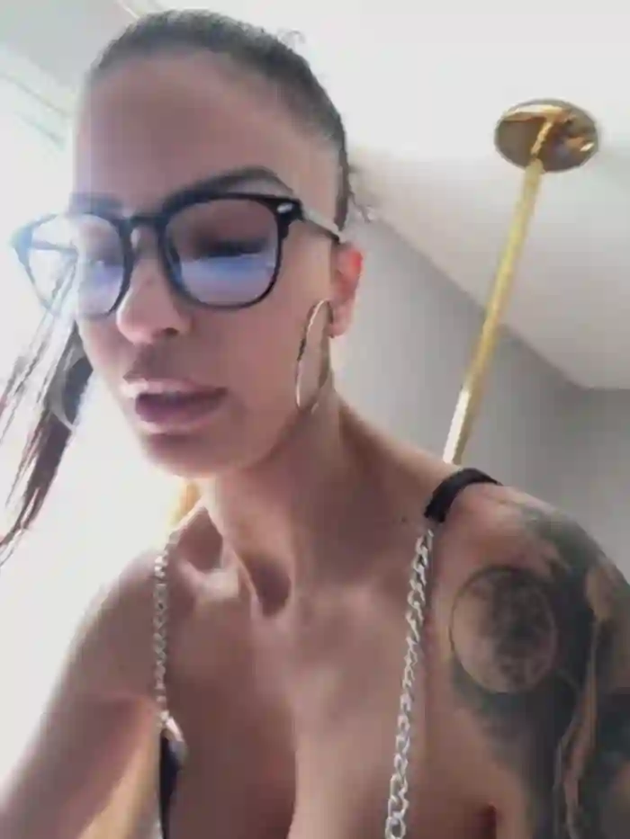Helena_Karel